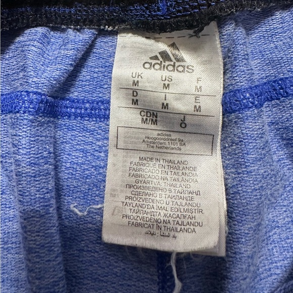 Men’s Adidas athletic shorts. Size M - Picture 3 of 3